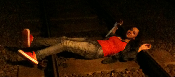 Nos trilhos, por algum motivo